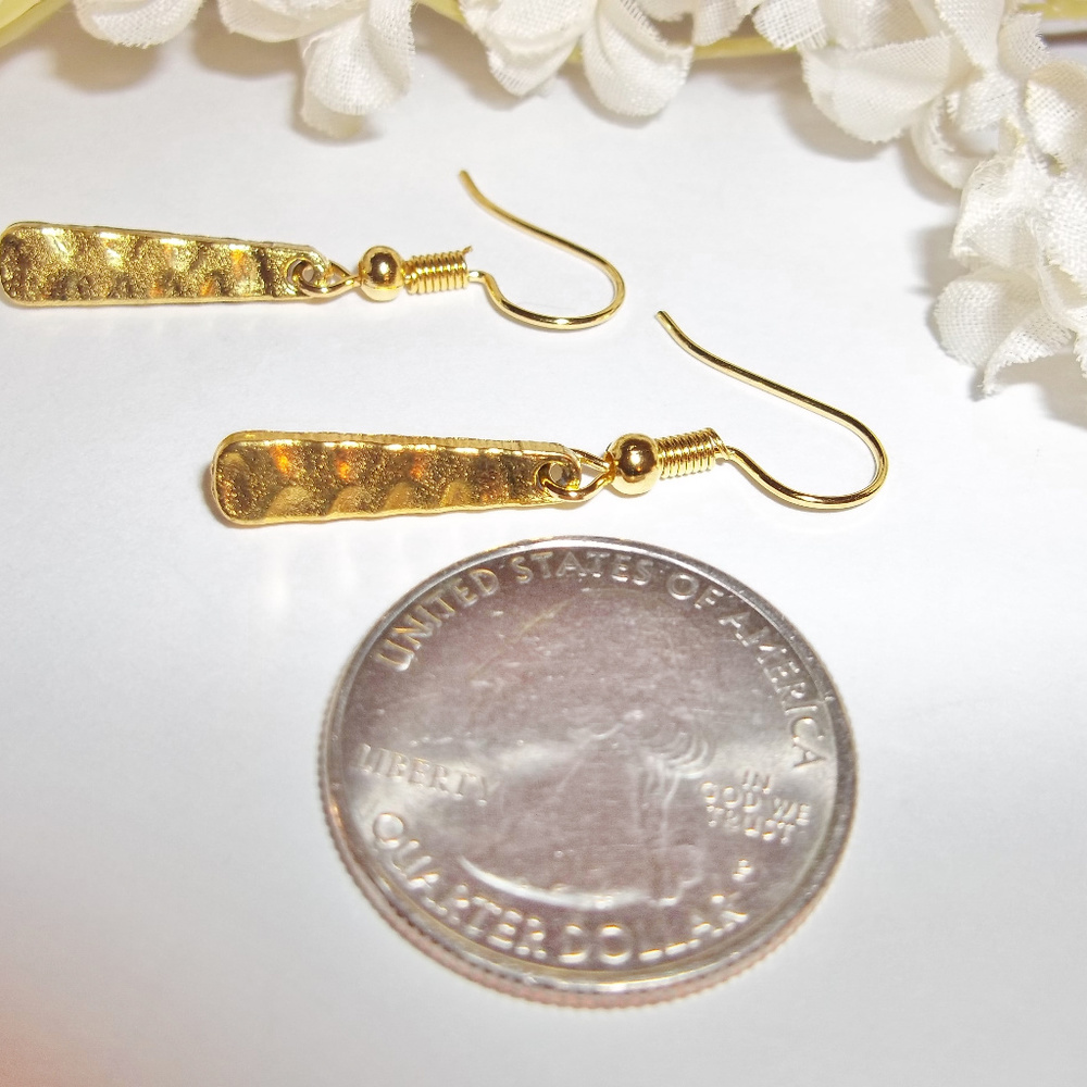 Gold Minimalist Earrings, Gold Earrings, Gold Minimalist Earring Set, NWT 3679 - Picture 5 of 8